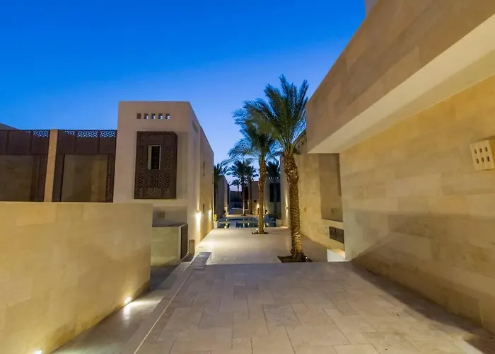 Nayah Stays, El Gouna Private Pool 5 Ensuite 5min 12 Guests Tatil Evi *